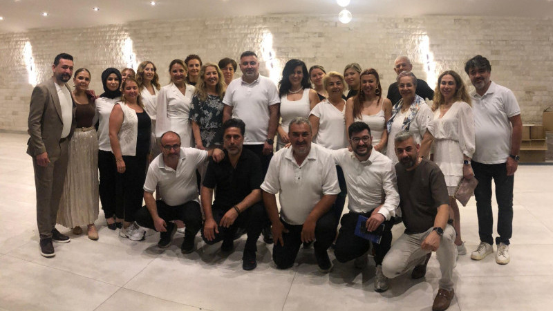 Yaşam Koçu Hilal Çatak, Aydın’da Kuaförler Odası Üyelerine Liderlik Eğitimi Verdi.