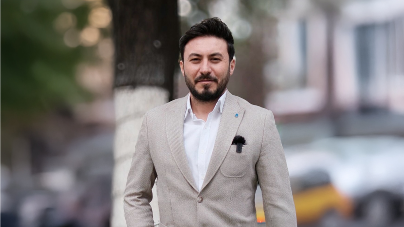 DEVA Partisi Aydın İl Başkanı Uzdu’dan 24 Temmuz Gazeteciler ve Basın Bayramı Mesajı