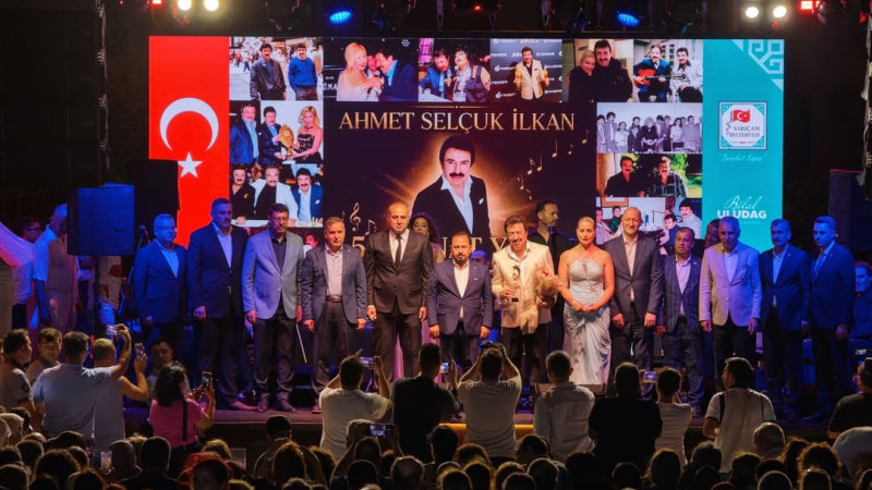 Ahmet Selçuk İlkan’ın 50. Sanat Yılı Adana’da Coşkuyla Kutlandı