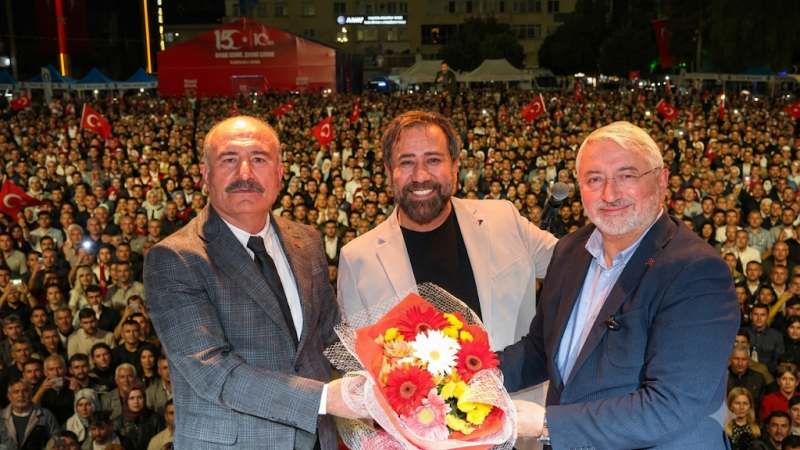 Osman Öztunç Konseri Çorum'da Binlerce Kişiyi Buluşturdu