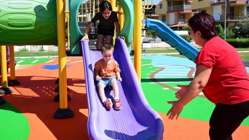 Çerçioğlu’nun Hizmetleri Kuşadası’nda Devam Ediyor